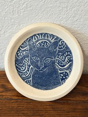 D. Mottarella Studio ART POTTERY CAT BLUE 6.5” Plate